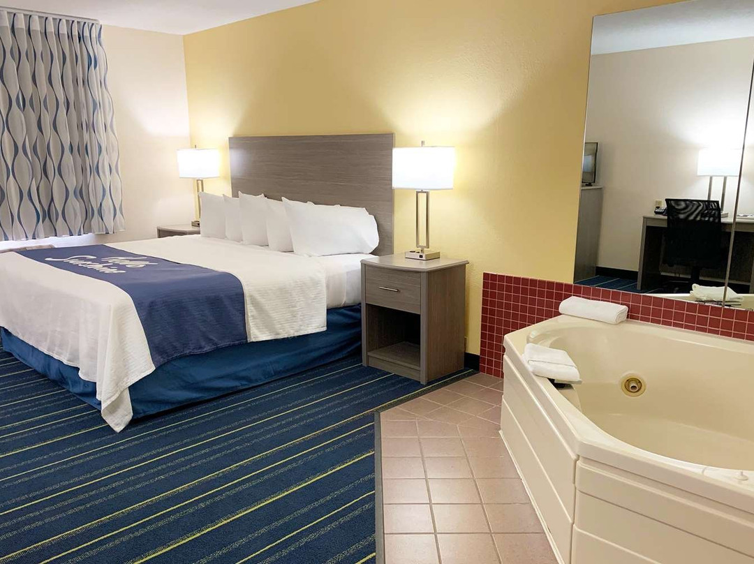 Days Inn by Wyndham Hinckley主图