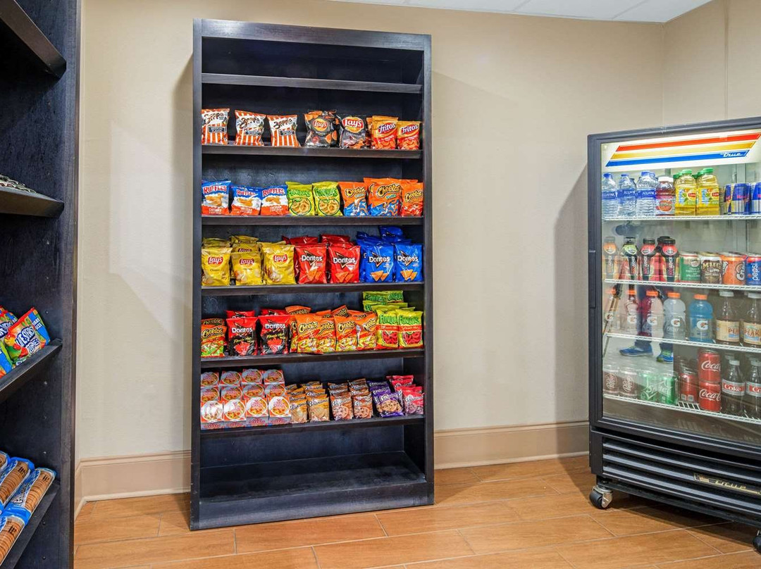 La Quinta by Wyndham Gonzales la主图