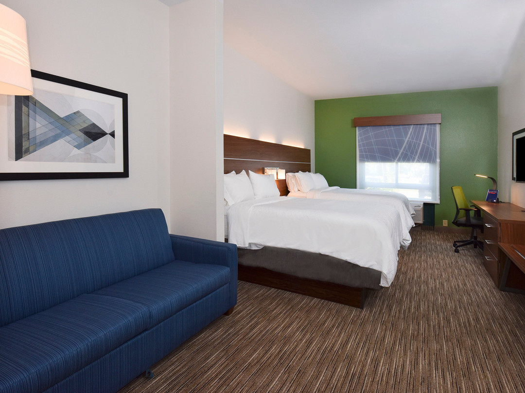 Holiday Inn Express & Suites Selma By IHG主图