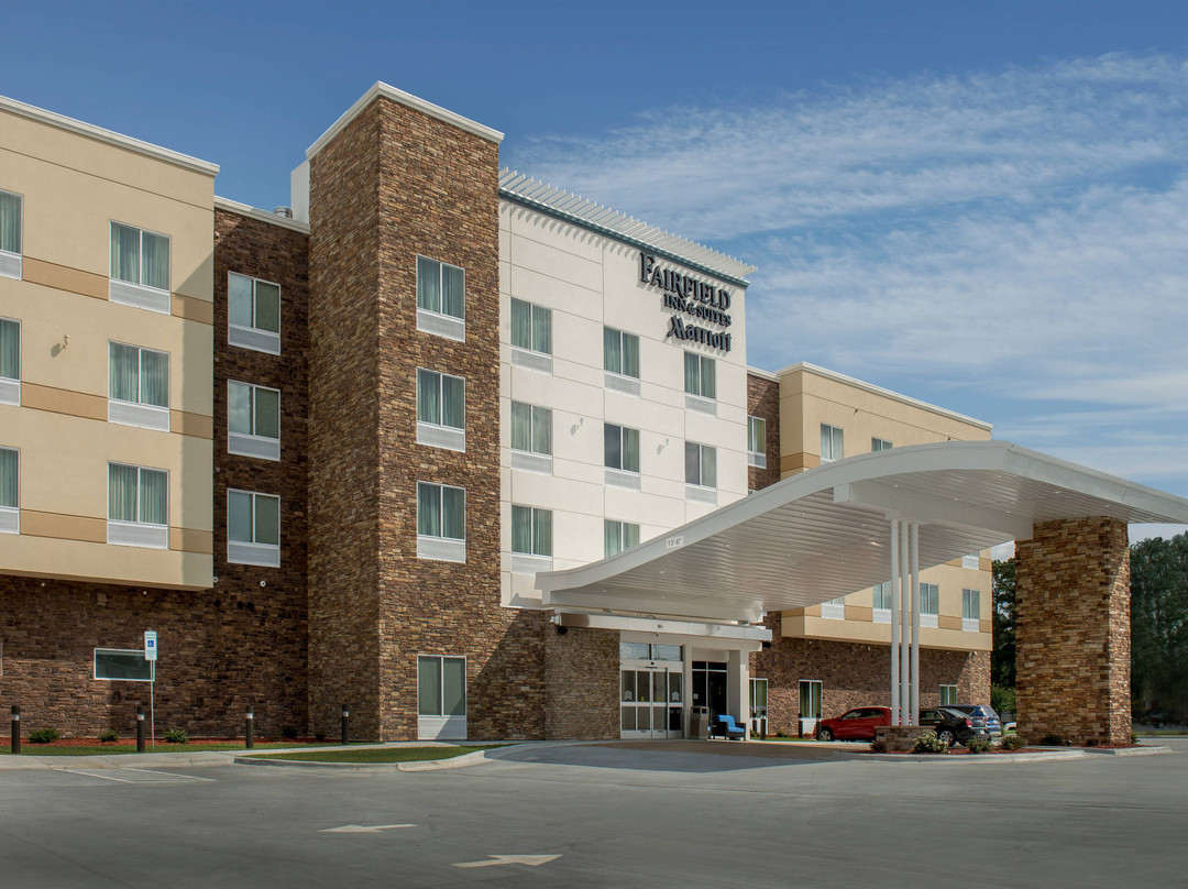 Fairfield Inn and Suites Washington主图