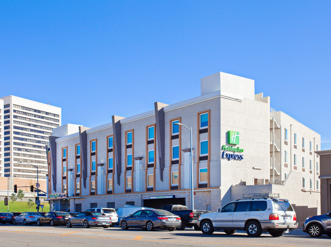 Holiday Inn Express 西洛杉矶主图