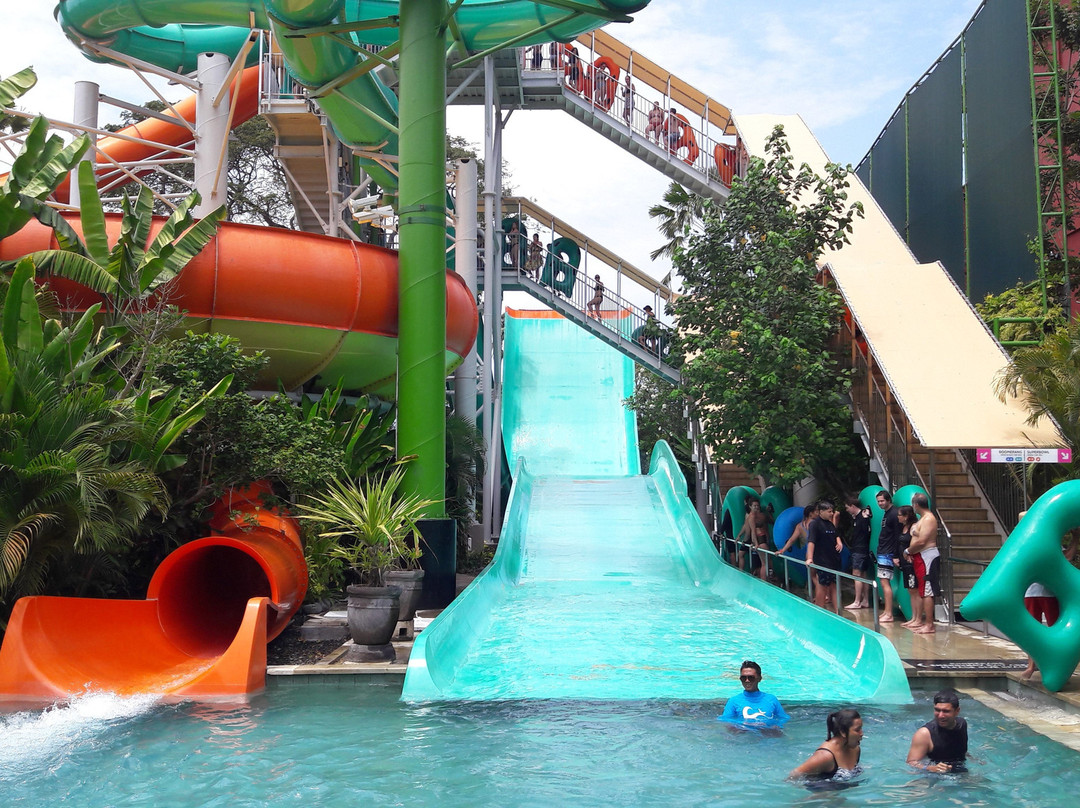 Waterboom Bukit Jati-吉安雅必去景点