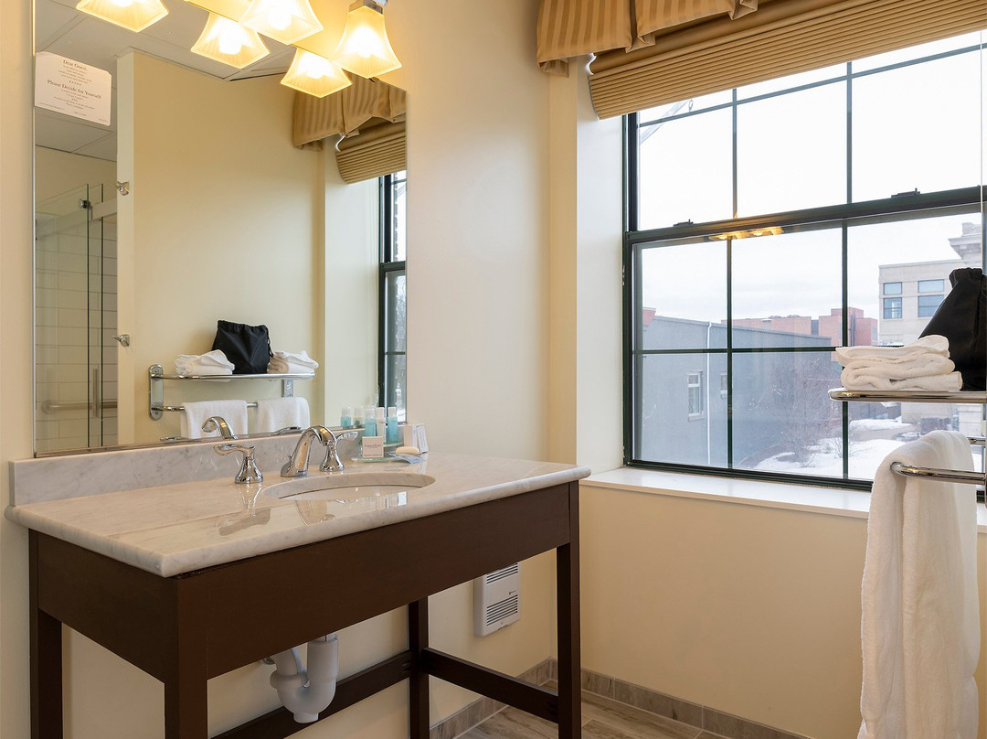 Landmark Inn Marquette主图