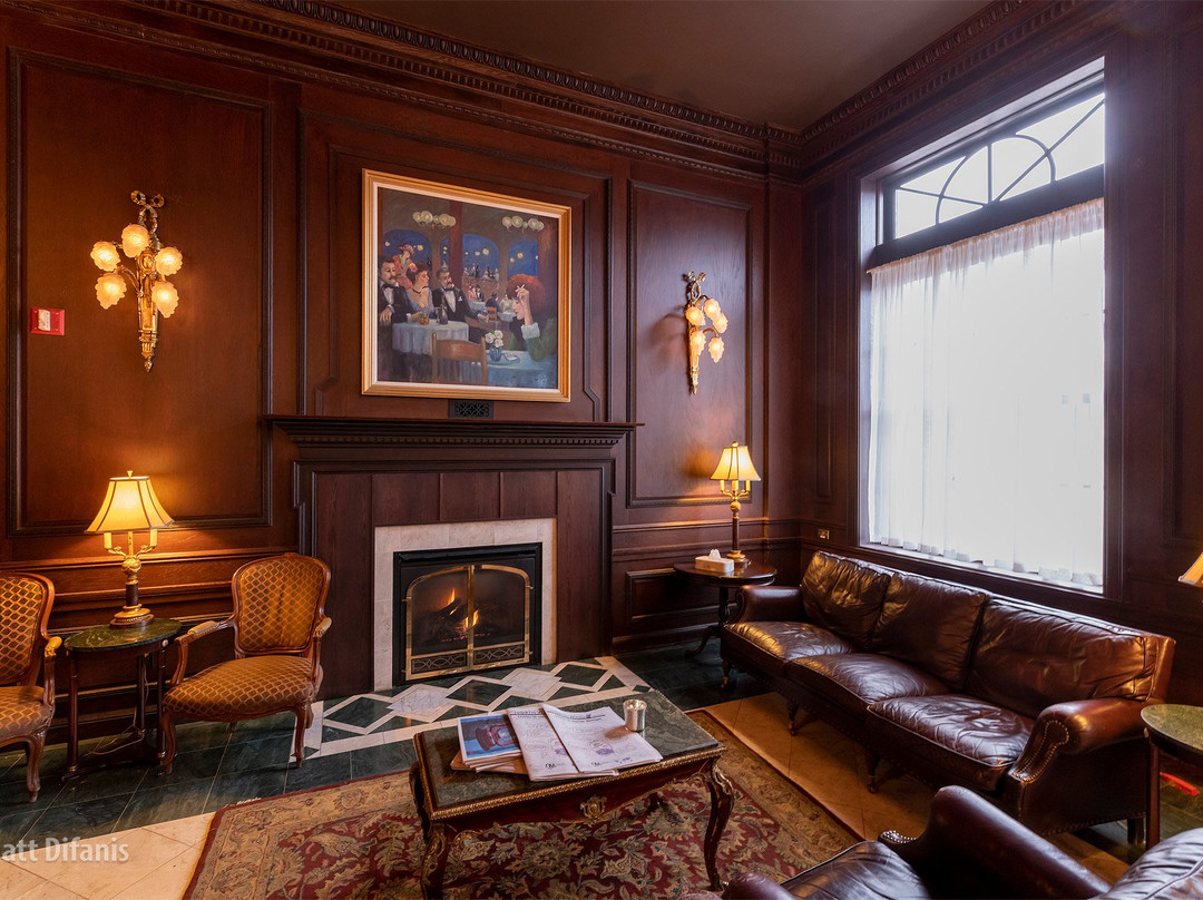 Landmark Inn Marquette主图