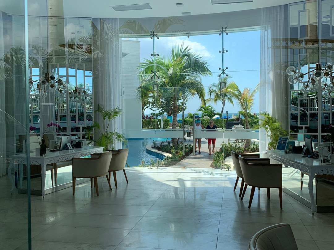 Azul Beach Resort Negril by Karisma主图