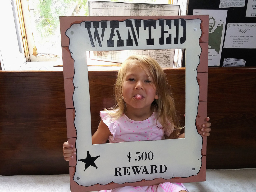 Hood County Jail and Historical Museum-格兰伯里必去景点