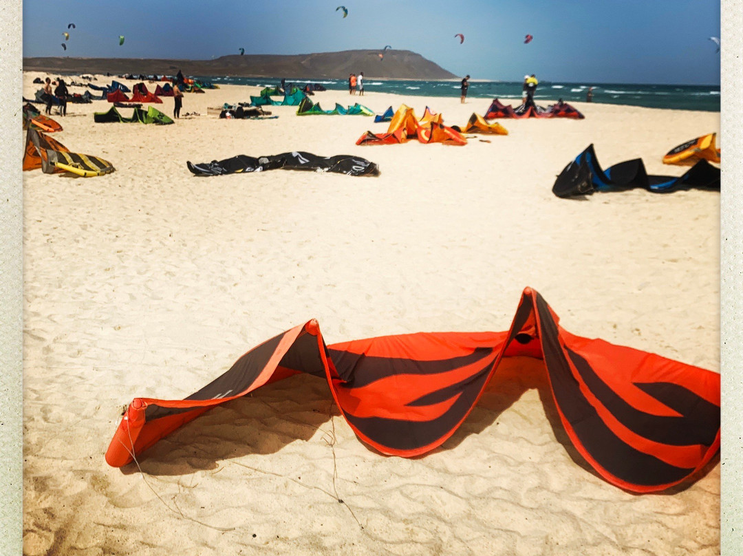 Mitu & DjO Kiteschool Cabo Verde-圣塔玛丽亚必去景点
