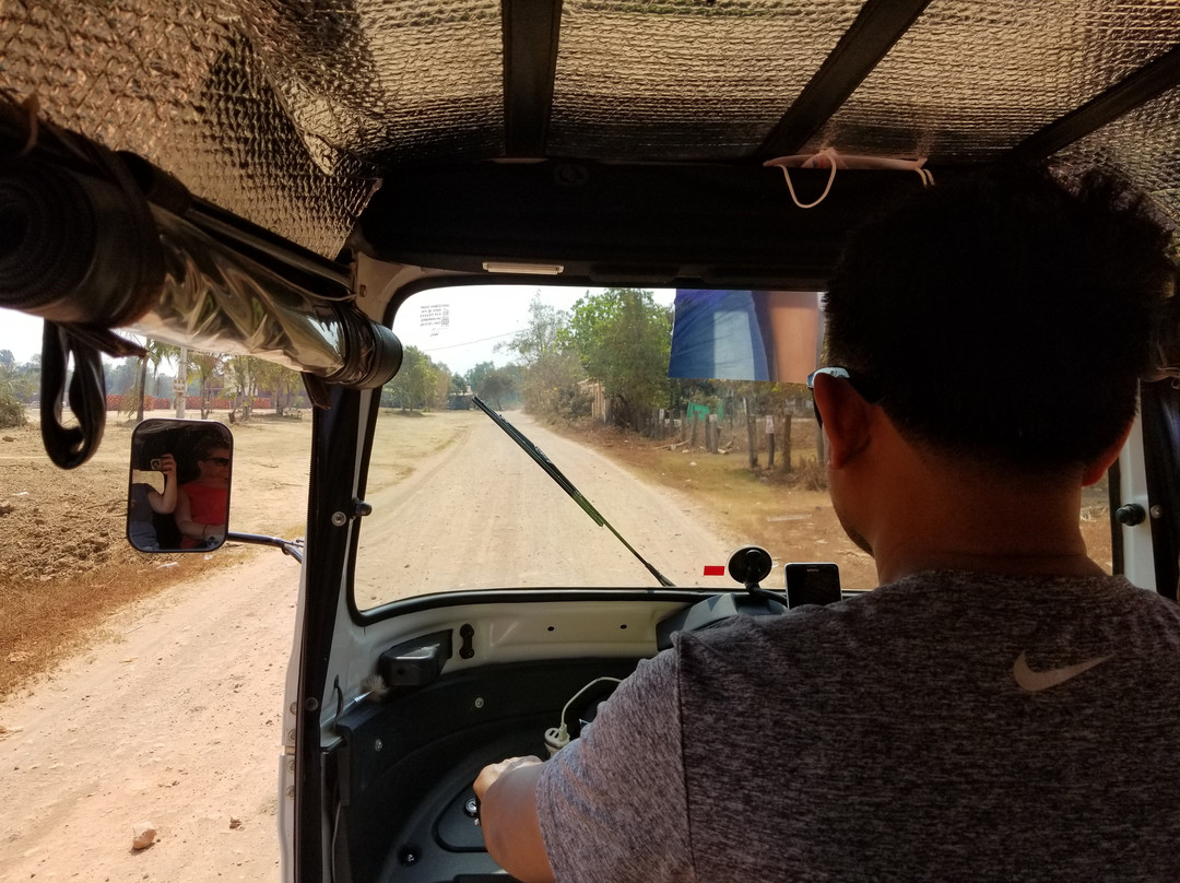 Tuk tuk tour guide Samnang nhay-马德望必去景点