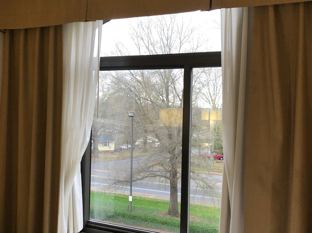 Wingate By Wyndham Charlotte Airport I-85/I-485主图