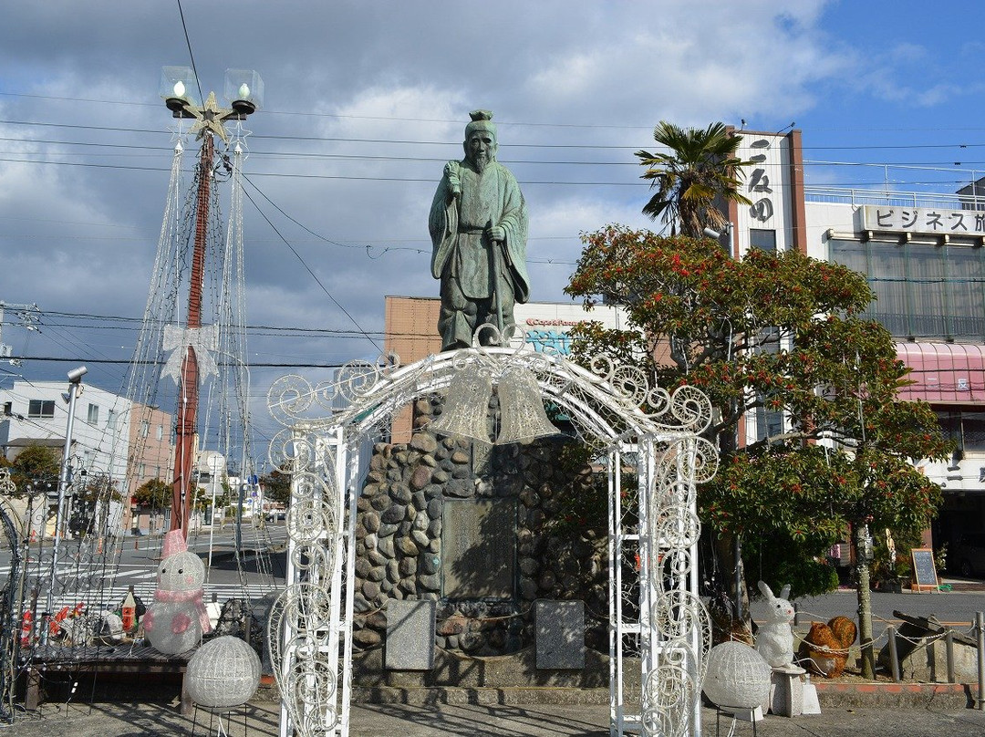 Sannen Netaro Statue景点图片