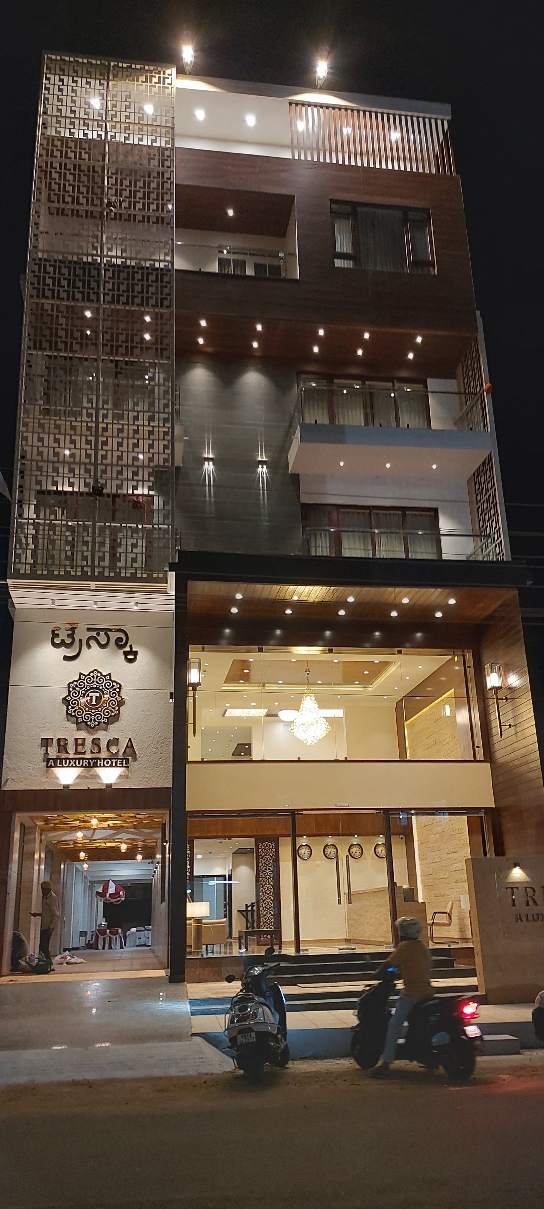 Tresca A Luxury Hotel-portrait