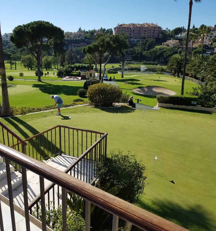 里奥皇家高尔夫酒店主图