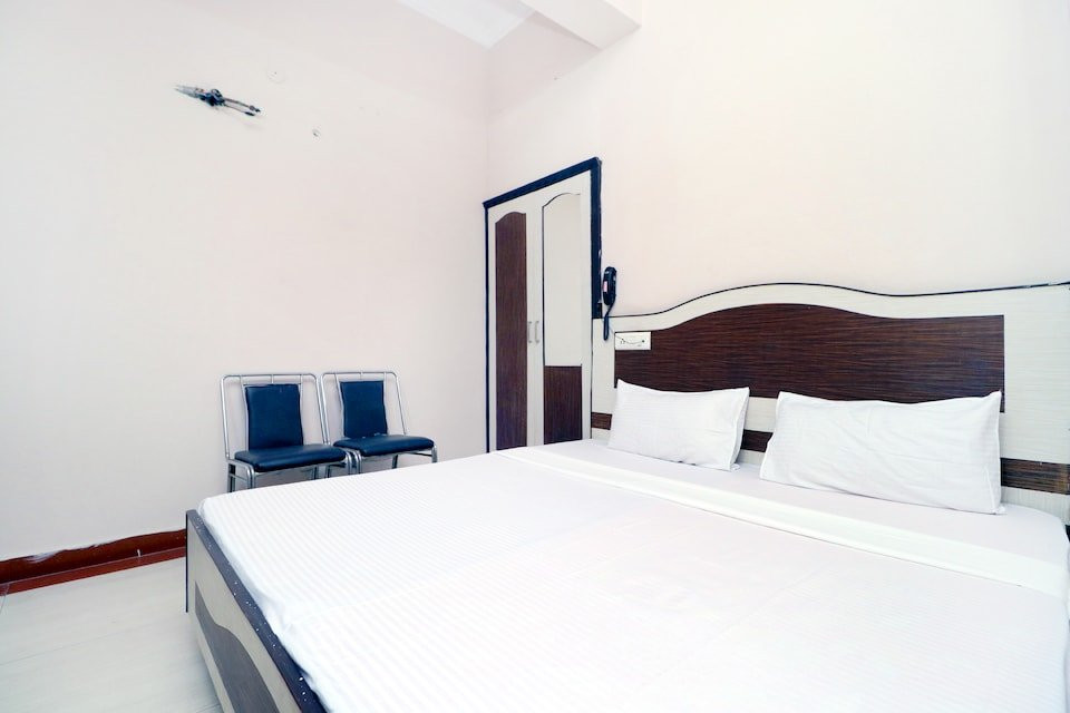 Hotel Vivek Plaza主图