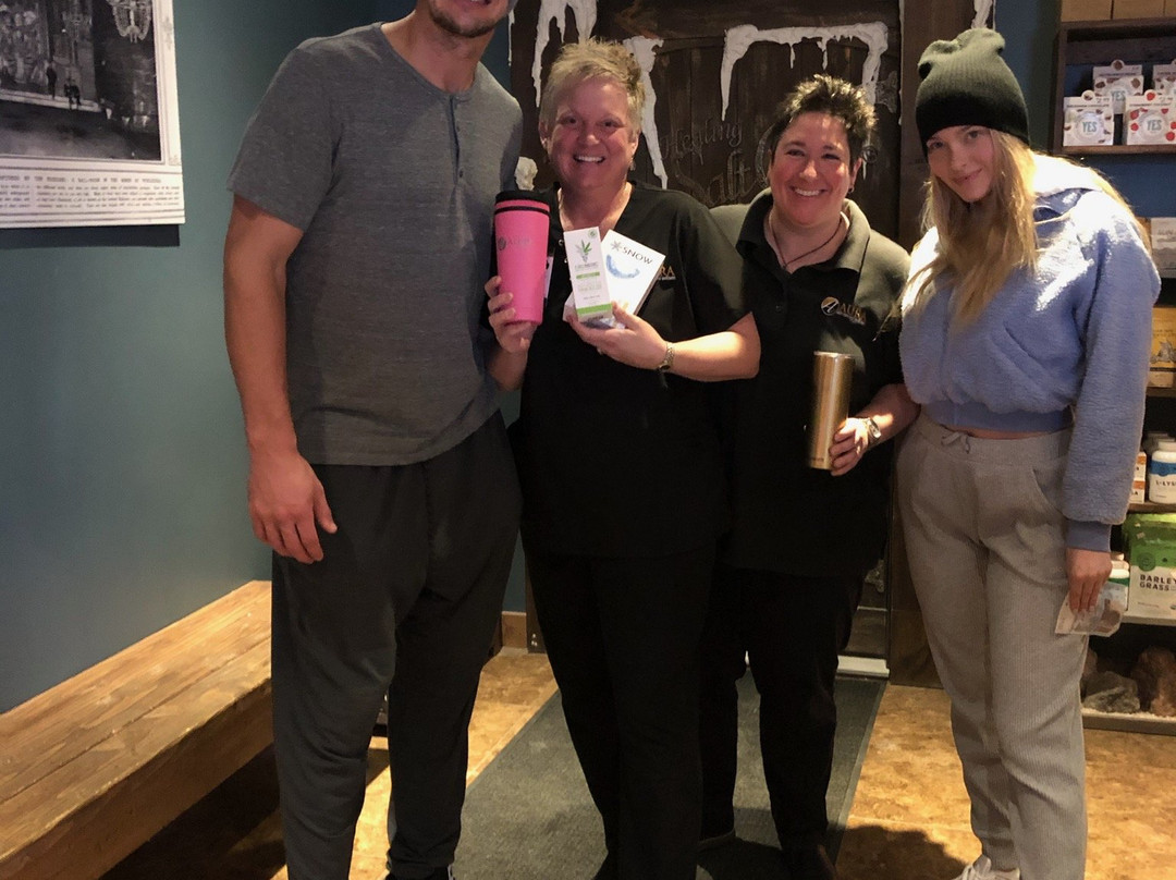 AURA salt cave and wellness-East Amherst必去景点