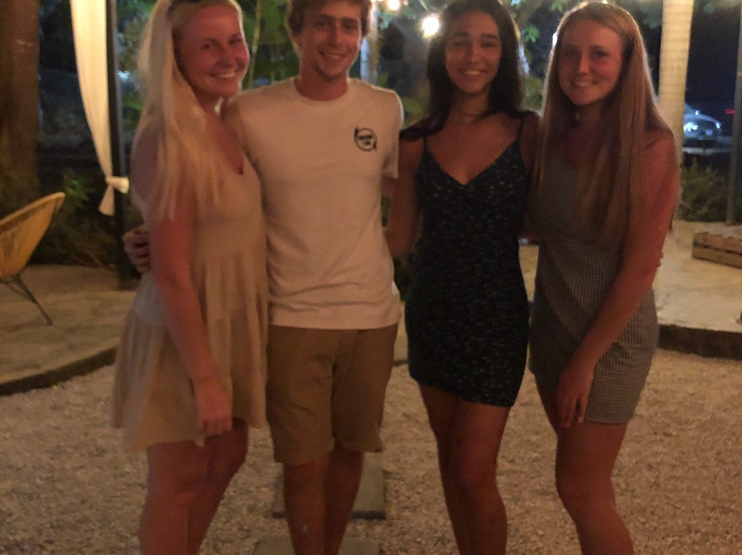 Hotel Mauna Loa主图