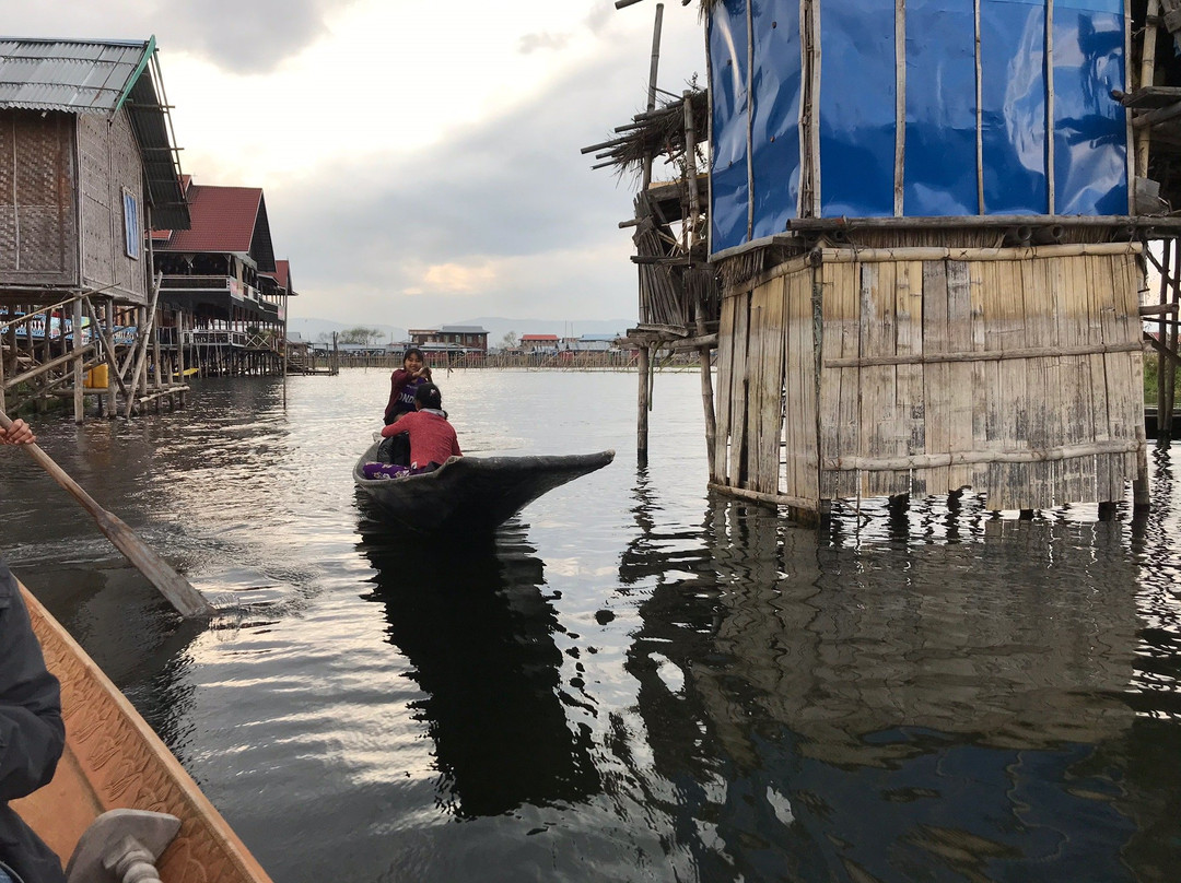 Inle Canoe Lady-Nampan必去景点