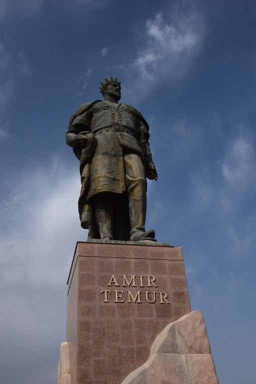 Statue of Amir Timur-沙赫利苏伯兹必去景点
