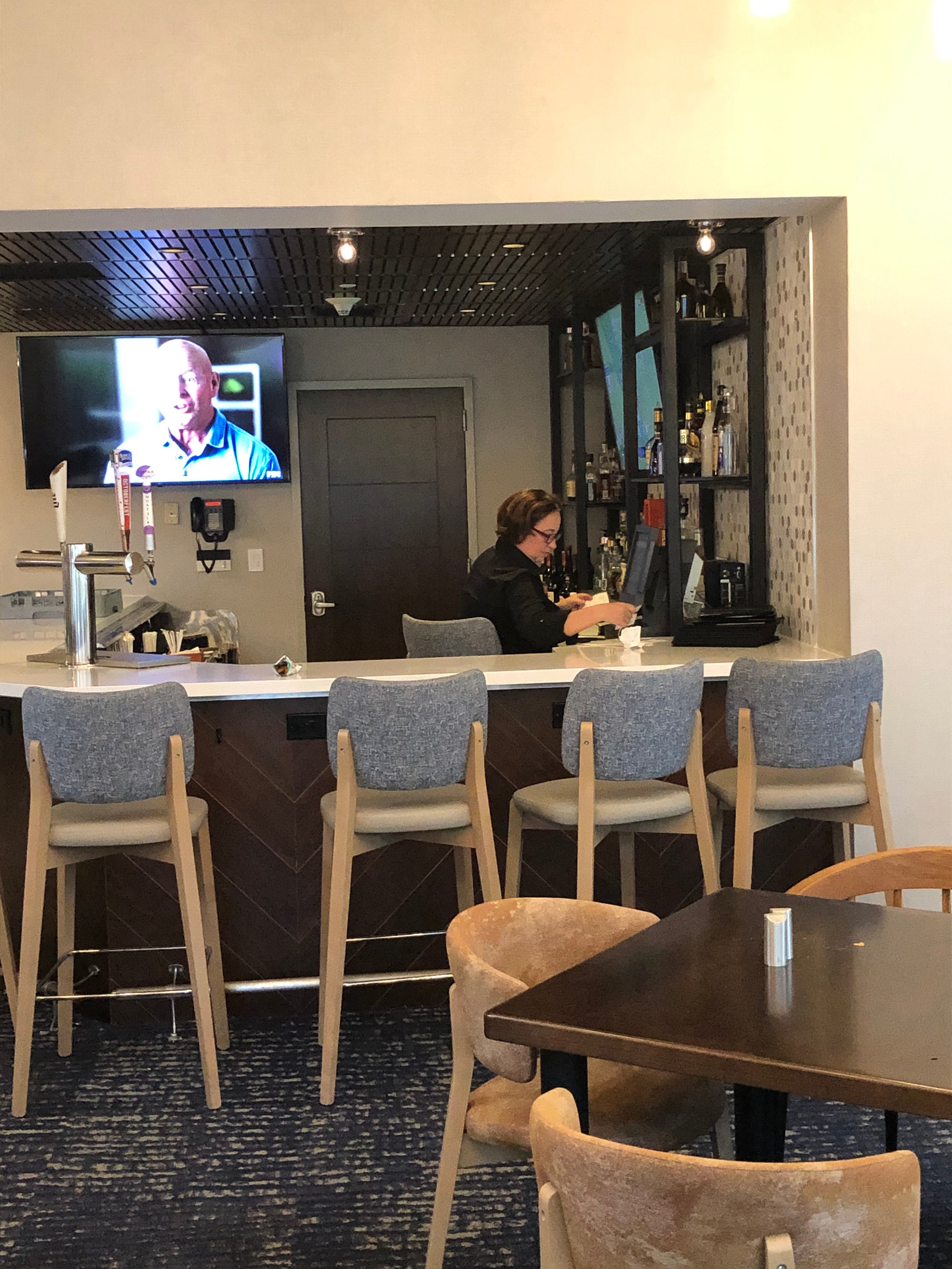 梅尔维尔希尔顿花园旅馆-餐饮