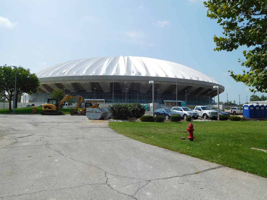 State Farm Center-尚贝恩必去景点