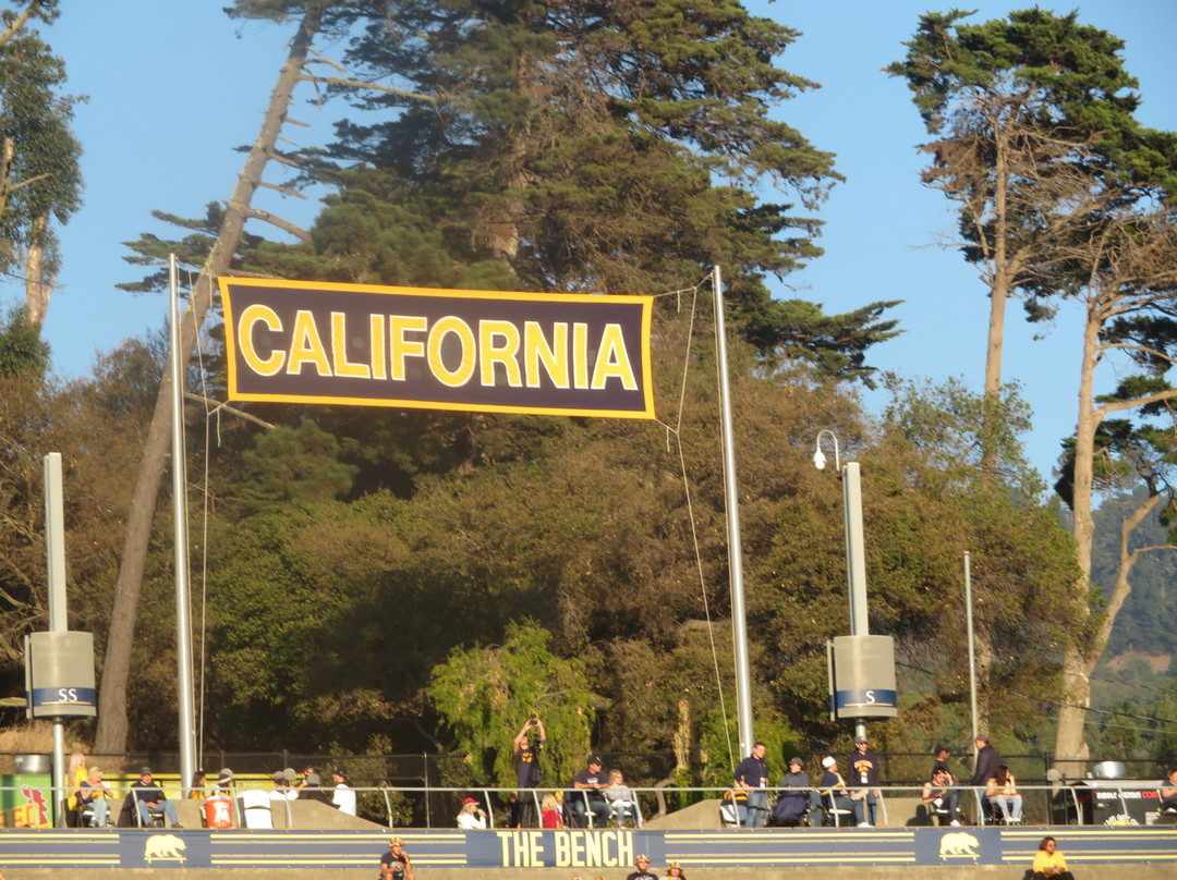 California Memorial Stadium-伯克利必去景点