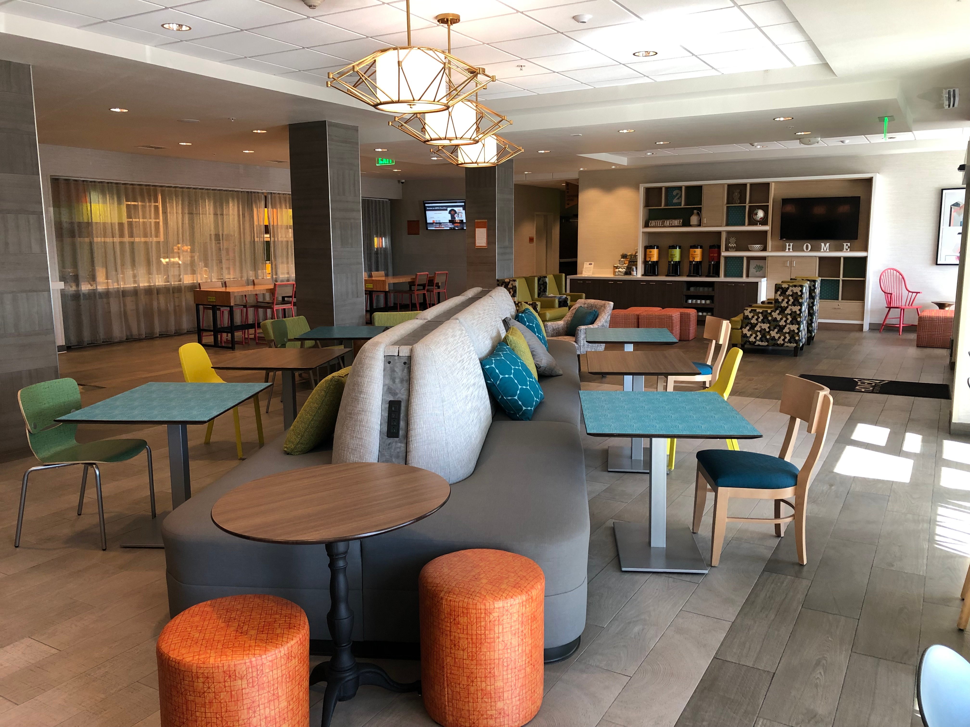 Home2 Suites by Hilton Victorville-餐饮