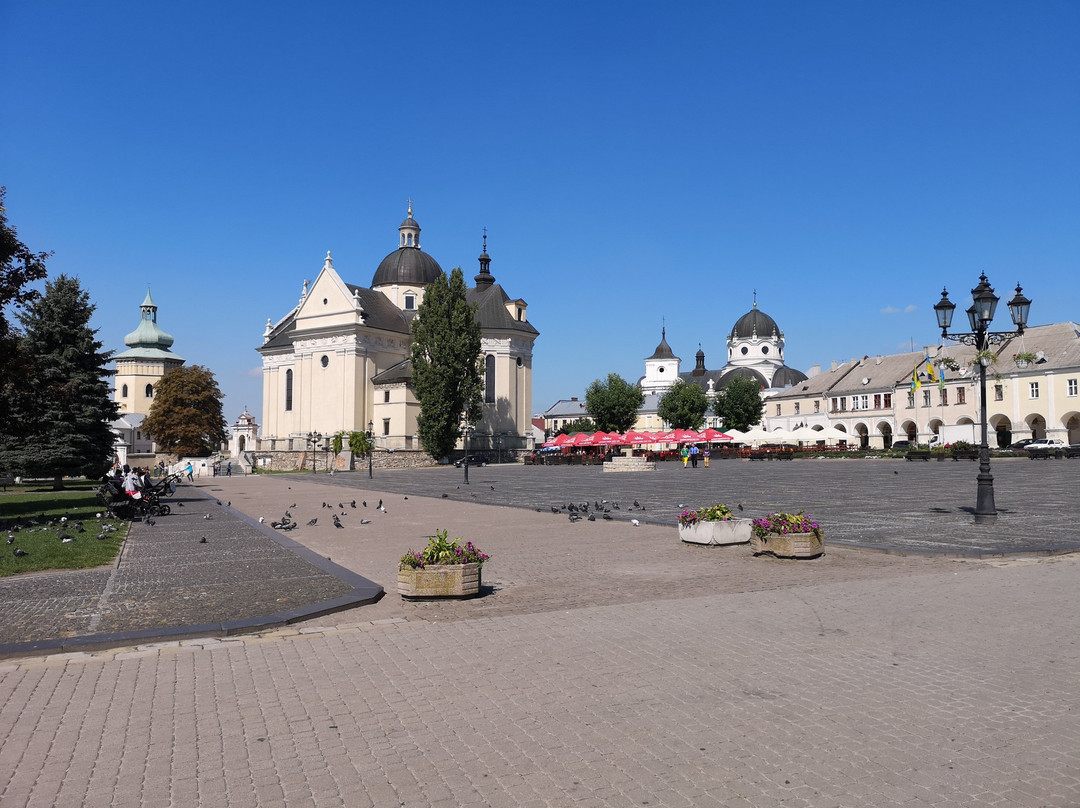 Vicheva Square-Zhovkva必去景点