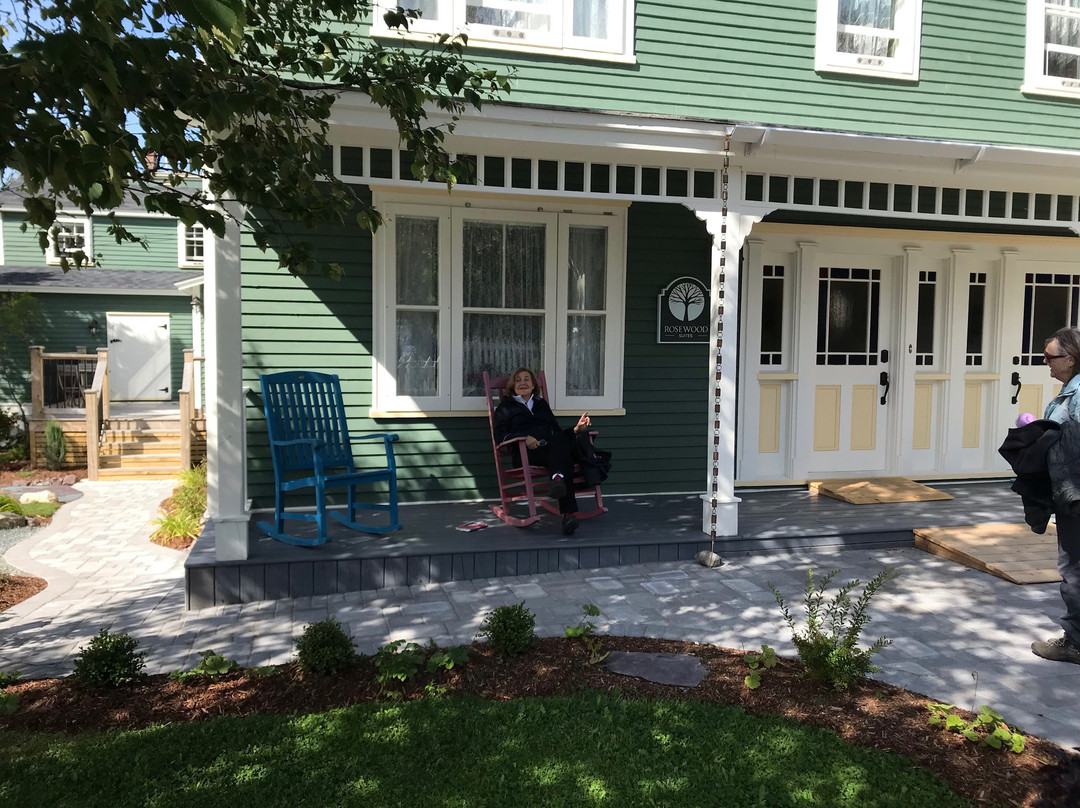 Rosewood Suites at Trinity主图