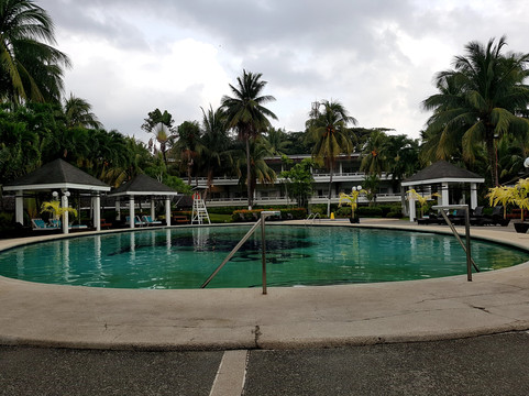 水畔岛屿酒店主图