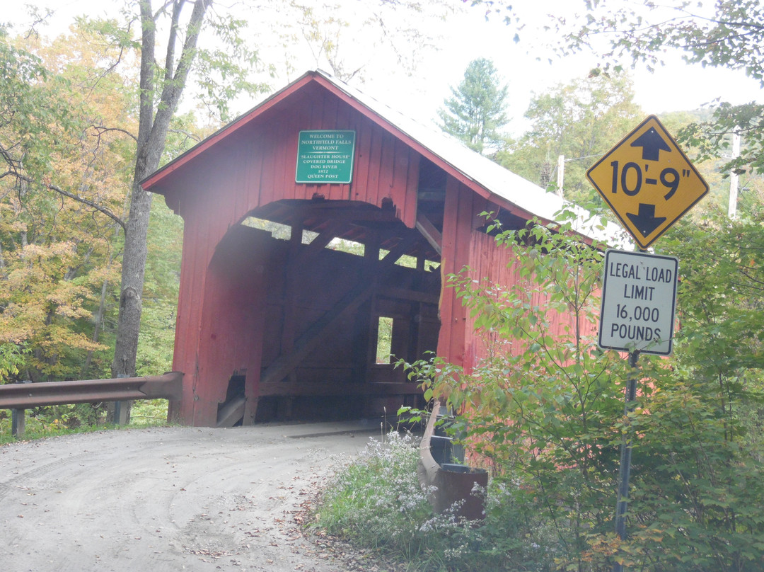 Slaughterhouse Covered Bridge-Northfield必去景点