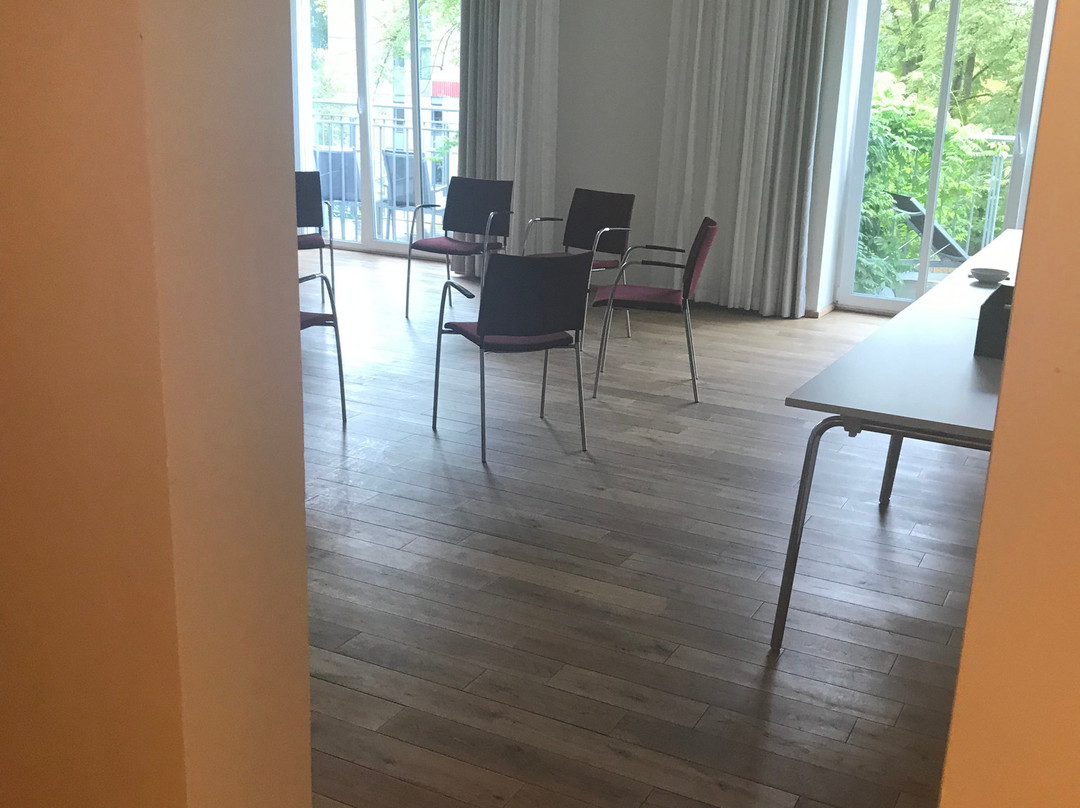 碧欧公园酒店主图