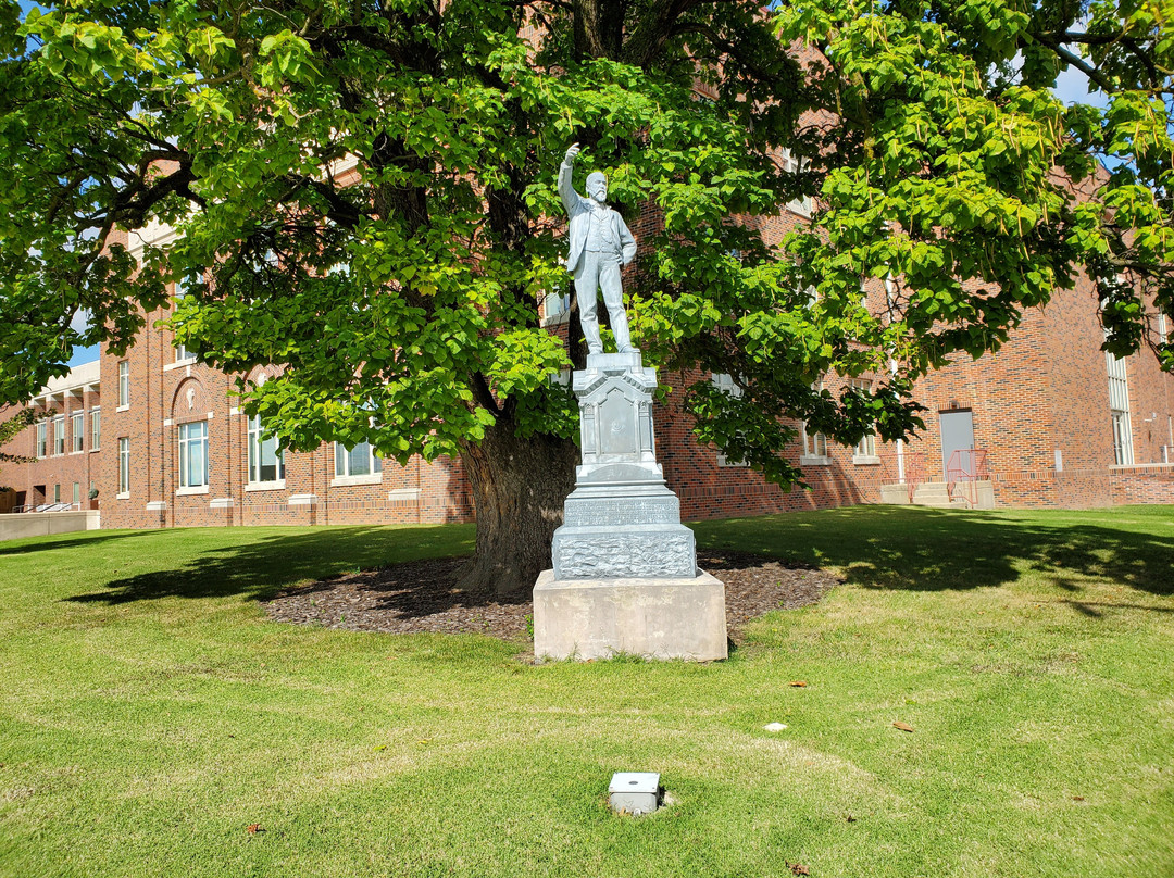 Richard Parks Bland Statue景点图片