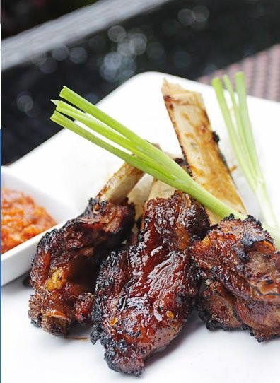 索拉斯玛琅酒店主图