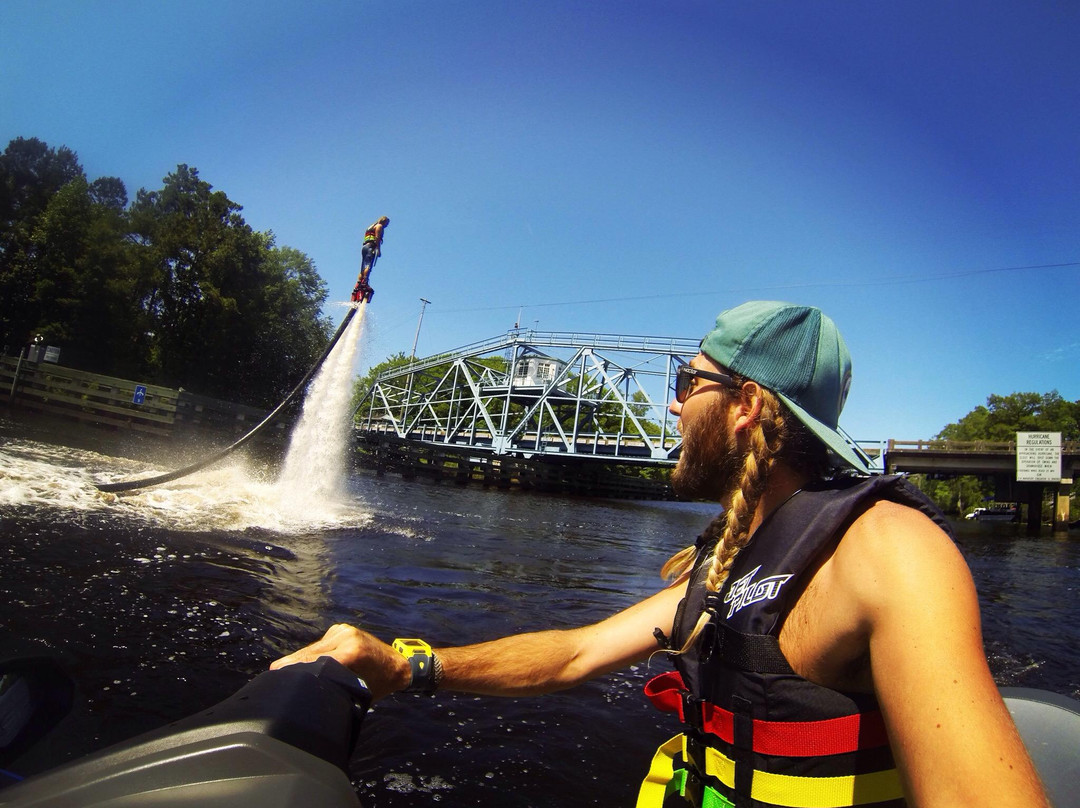 Lifted Flyboarding-美特尔海滩必去景点