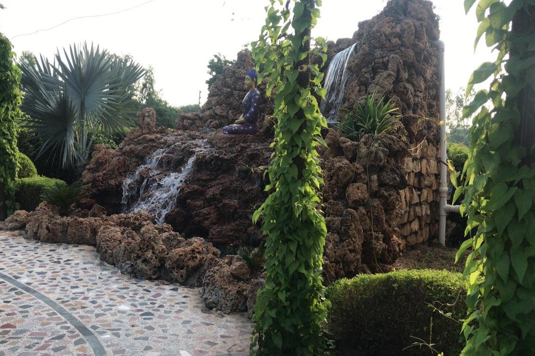 Neonz Resort & Club主图