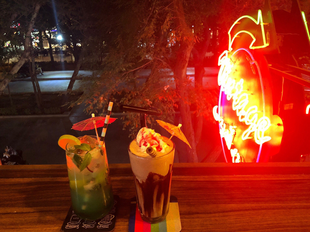 Vintage Cafe