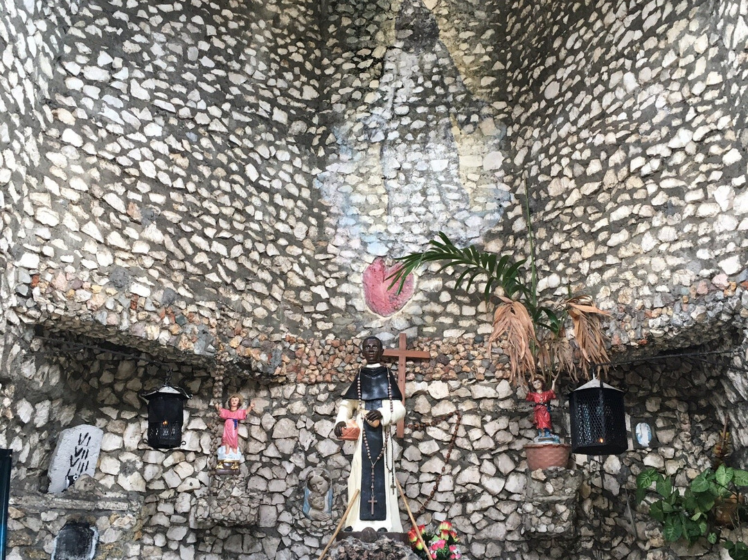 Santuario San Martin de Porres-Bani必去景点