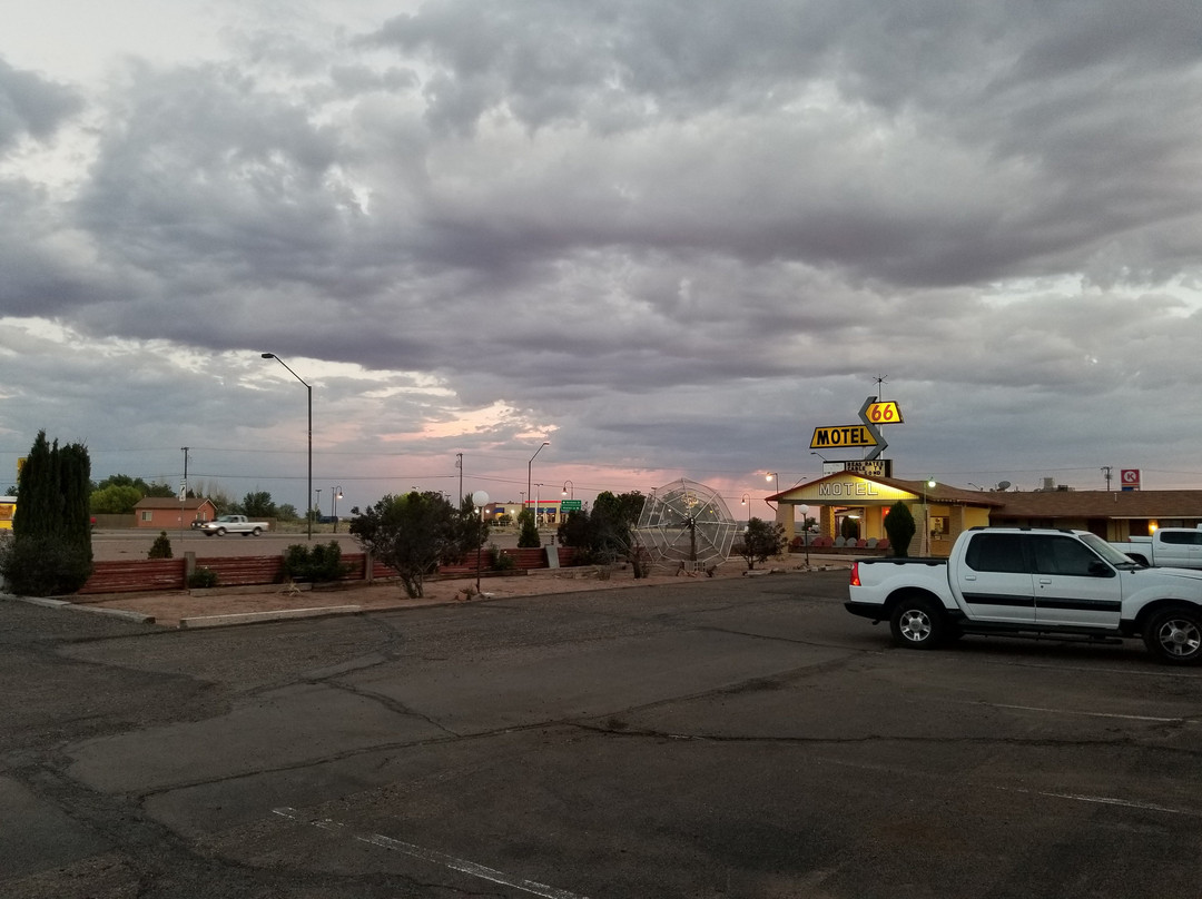 66 Motel主图