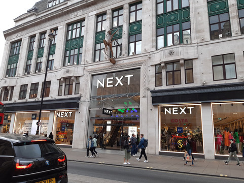 Next Clothing Store-伦敦必去景点