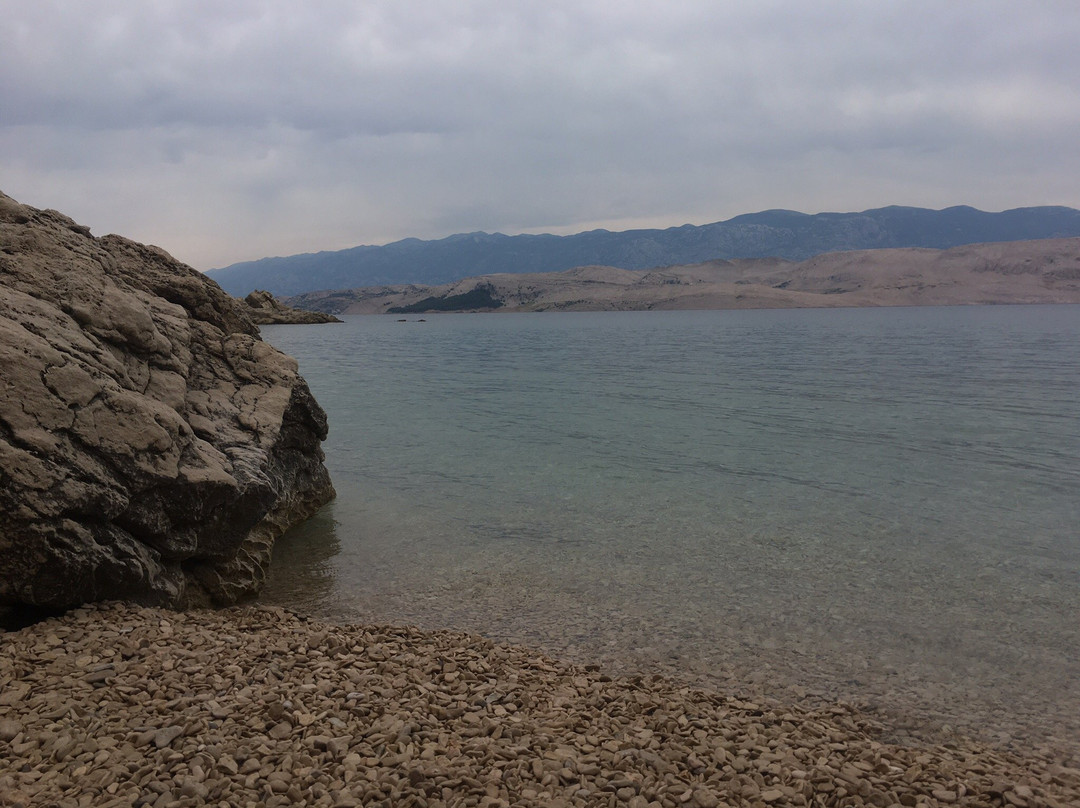 Beach Delfinka-帕格必去景点
