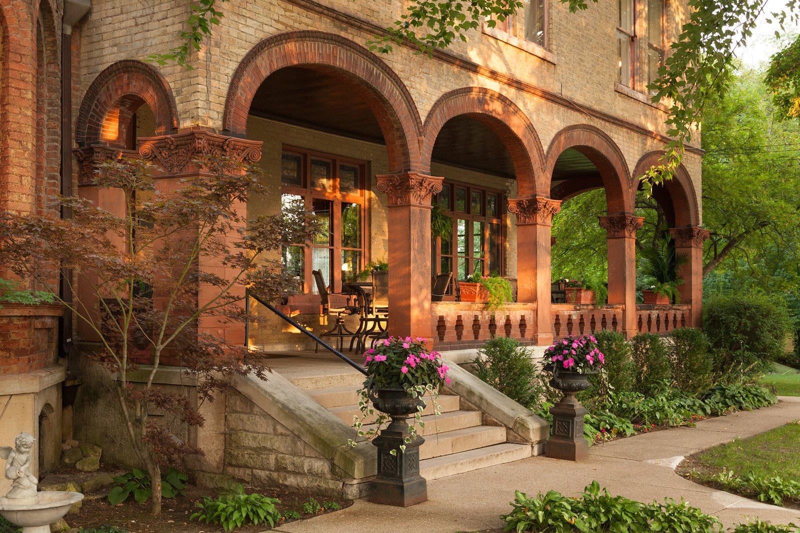 Vrooman Mansion-官方