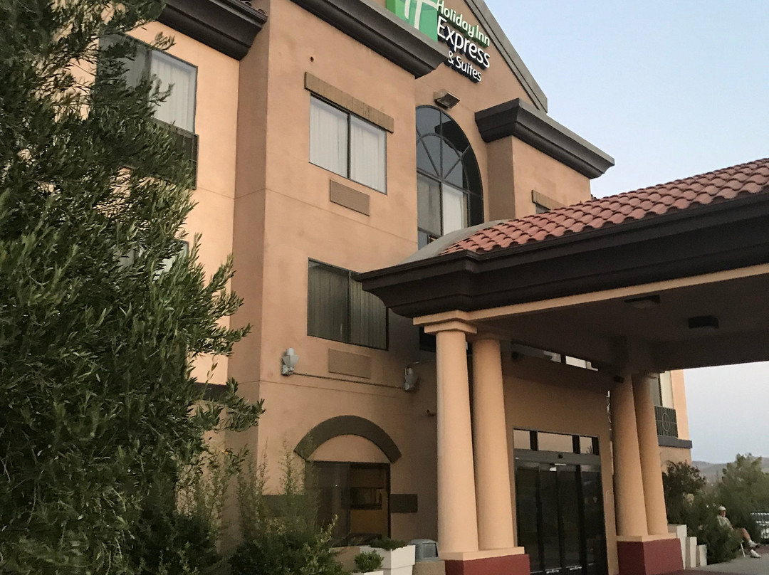 Holiday Inn Express & Suites Barstow-outlet Center by IHG主图