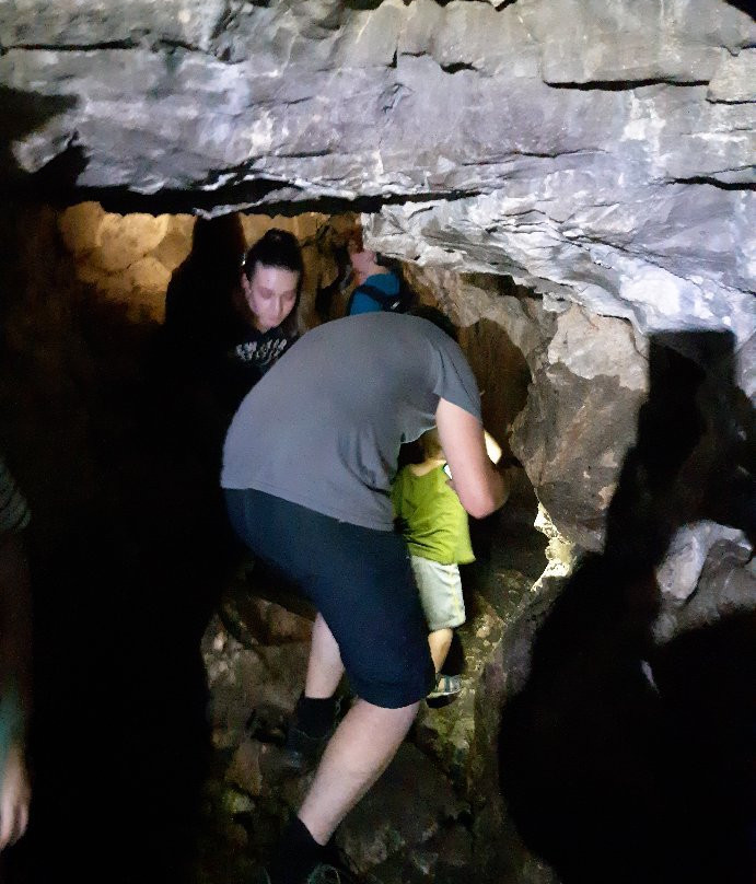 Cave Stoyanka Drevnego Cheloveka-Bazhukovo必去景点