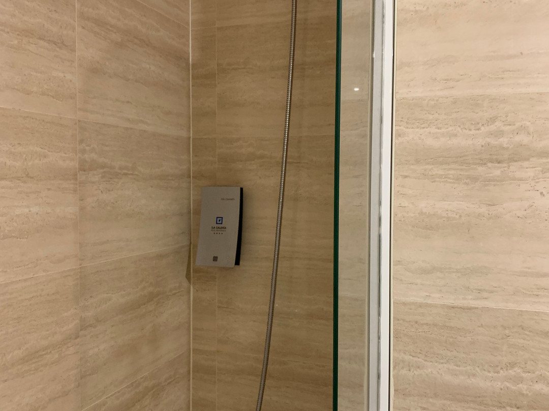 HQ La Galeria Hotel主图