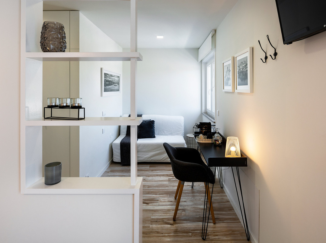 JR Studios & Suites I Rius I主图