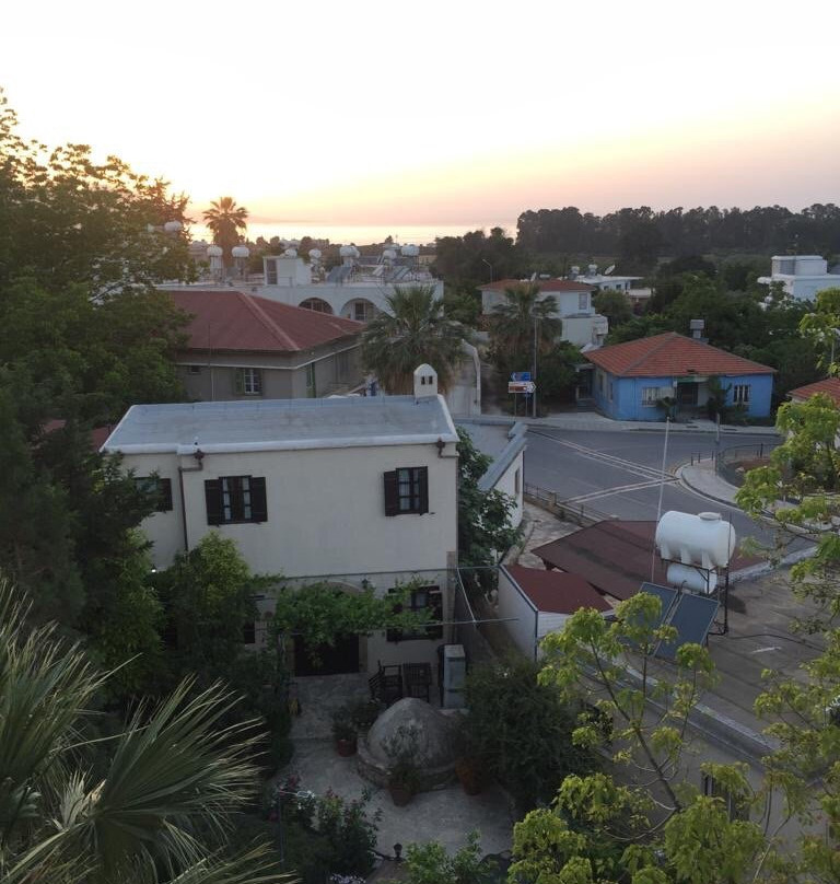 Renos Complex Tourist Apartments主图