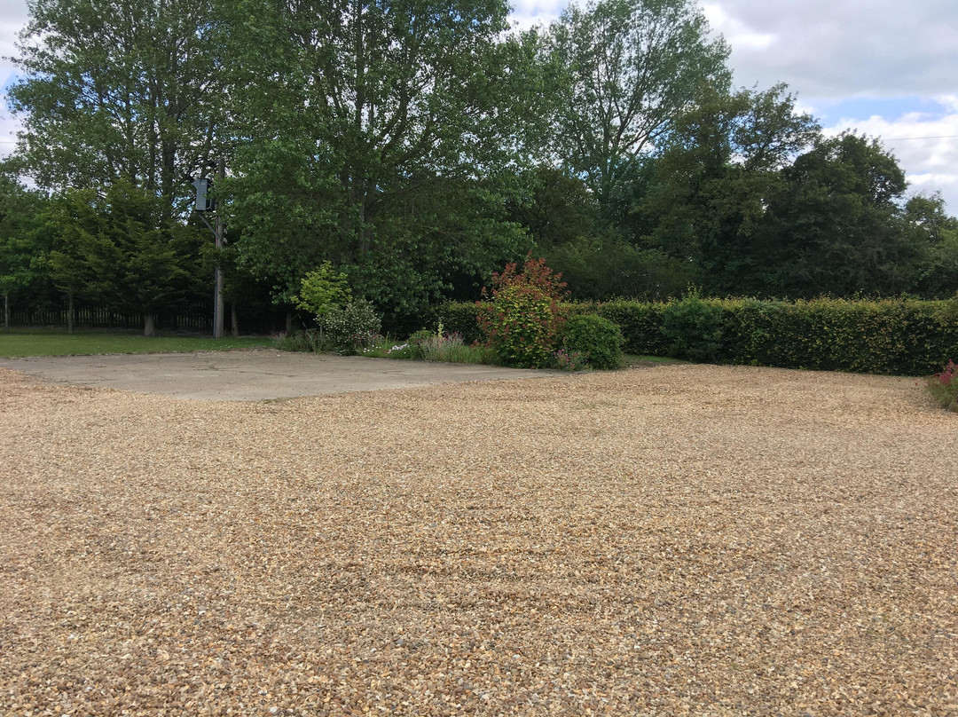 Narly Oak Lodge主图
