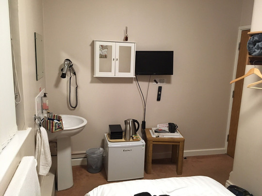 Cripps Hall Guest Annexe主图