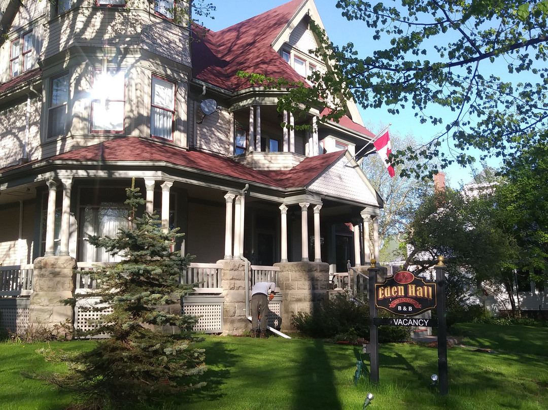 The Eden Hall Inn主图