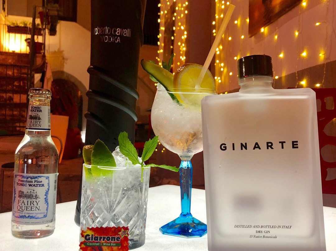 Giarrone Cocktail & Wine bar景点图片