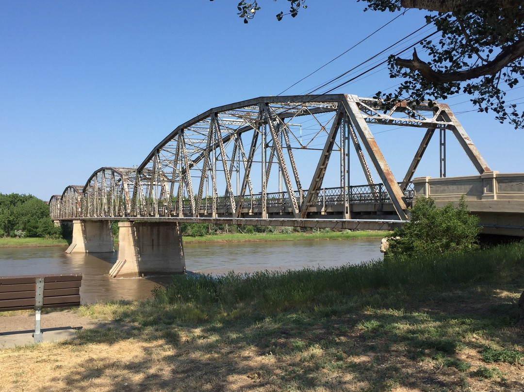 Historic Bell Bridge-Glendive必去景点